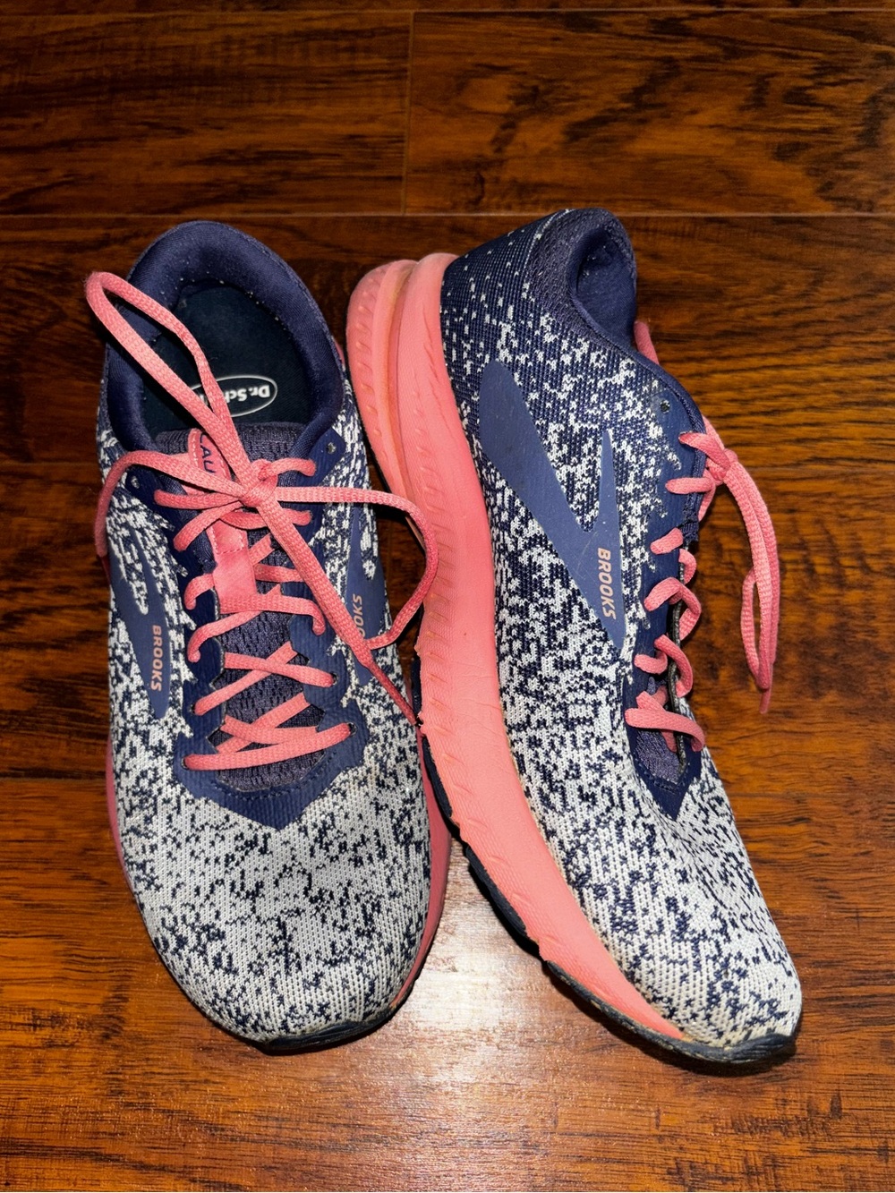 Brooks Launch 6 Running Shoe Speckled Navy Blue + Pink Women’s Athletic Sneakers